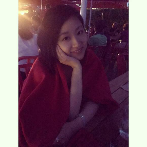 Meet your Posher, Jo - Picture 1 of 1